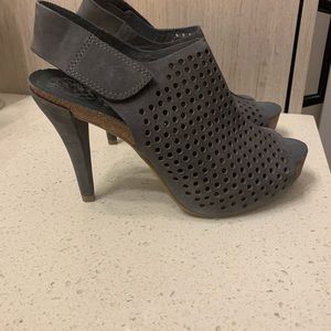 Vince Camuto sandals